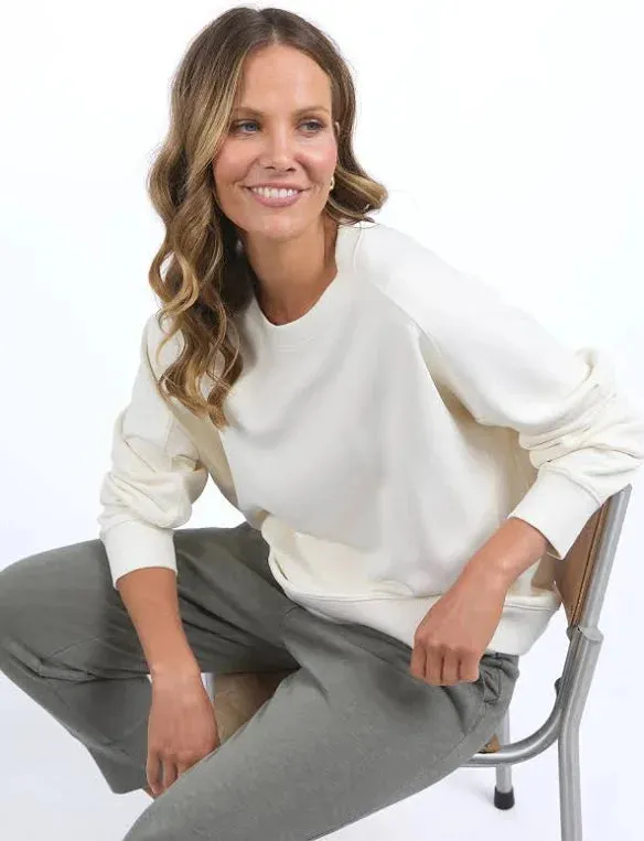 Nina Fleece Crew - Pearl